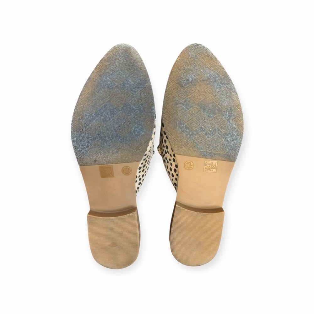 CL by Laundry Mules Women‎ 7 Tan Dalmatian Pointed Toe Slip On Flats - Picture 5 of 11